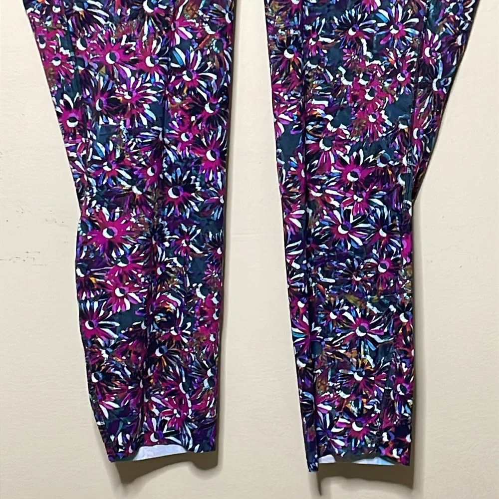 Lululemon Base Pace HR Run Tights 25" Size 20 Floral Electric Multi - Picture 8 of 8